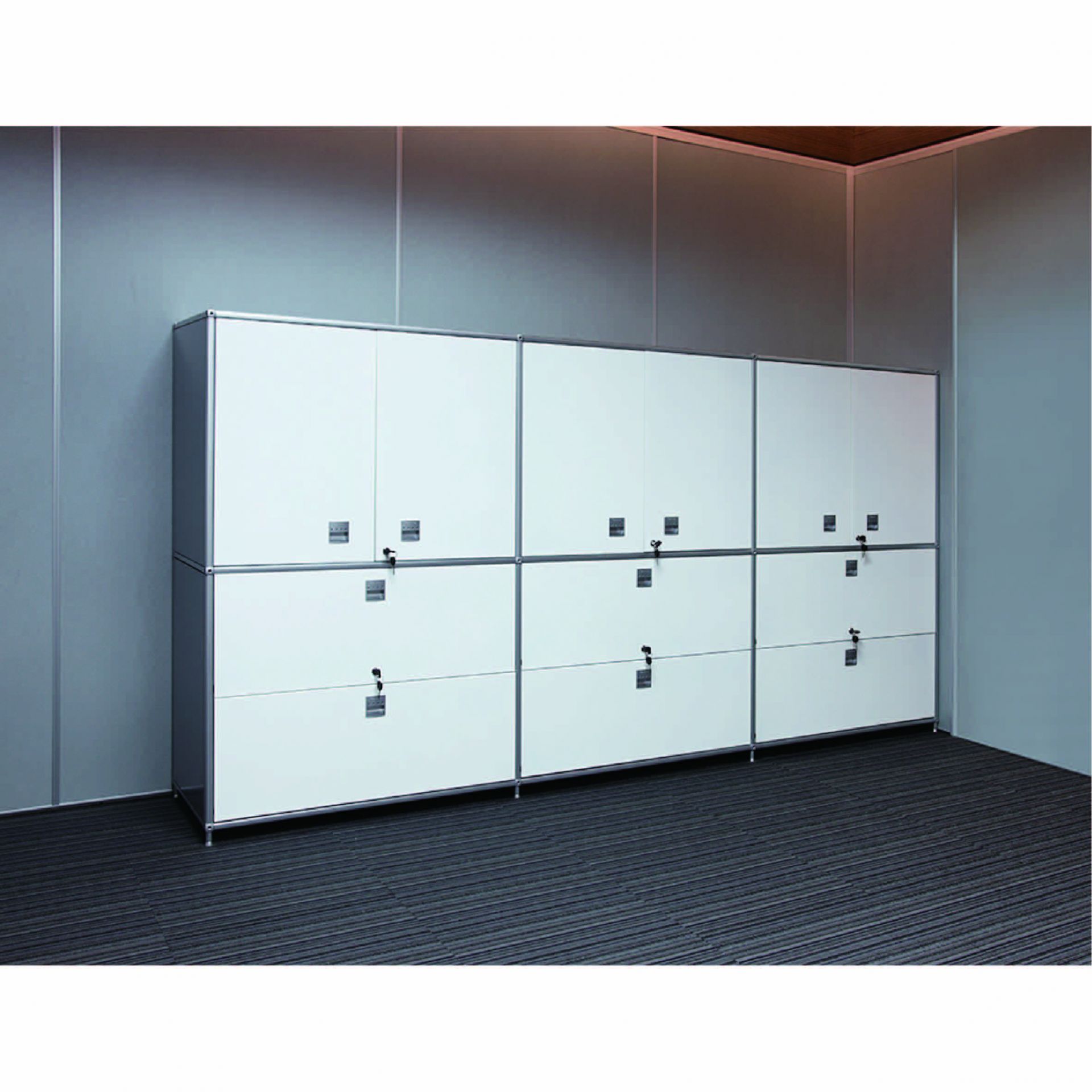 上開門下抽屜櫃